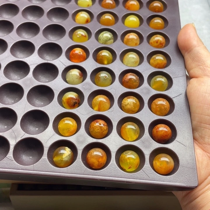 蛇纹石玉散珠40粒未镶嵌清**莱