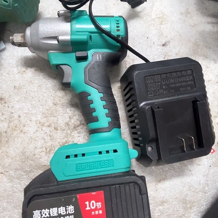 琛杰无刷电板手，一机一电一充