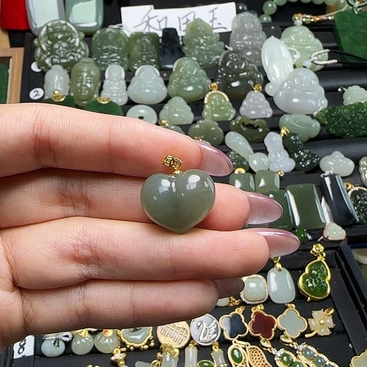 吊坠(赠链)银S925镶嵌和田玉