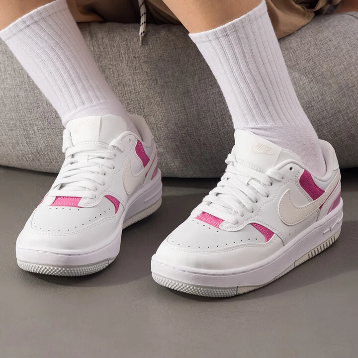 NIKE/耐克GAMMA FORCE女子低帮厚底复古时尚休闲板鞋 IO2086104
