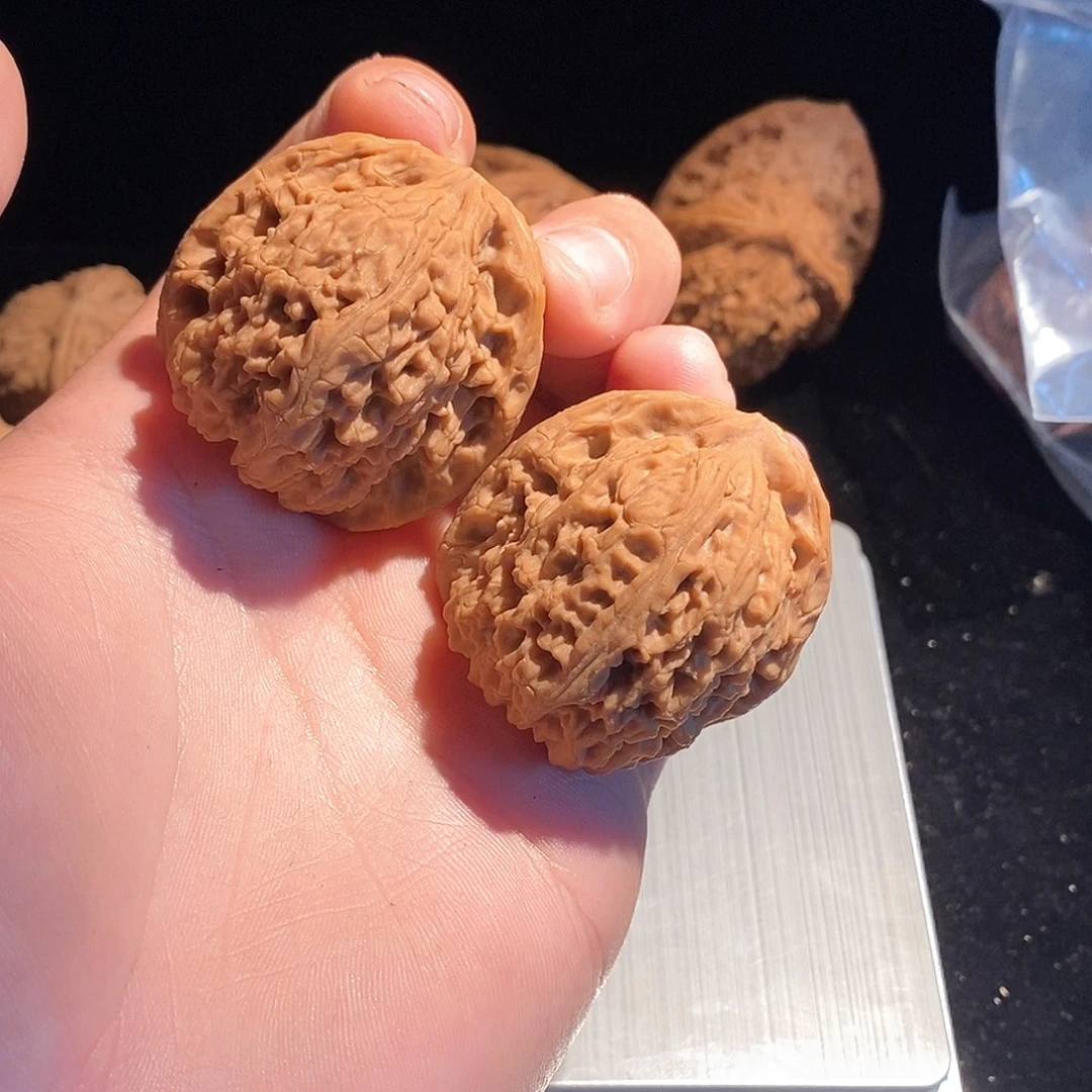 喜***°核桃手串/手链南疆石111