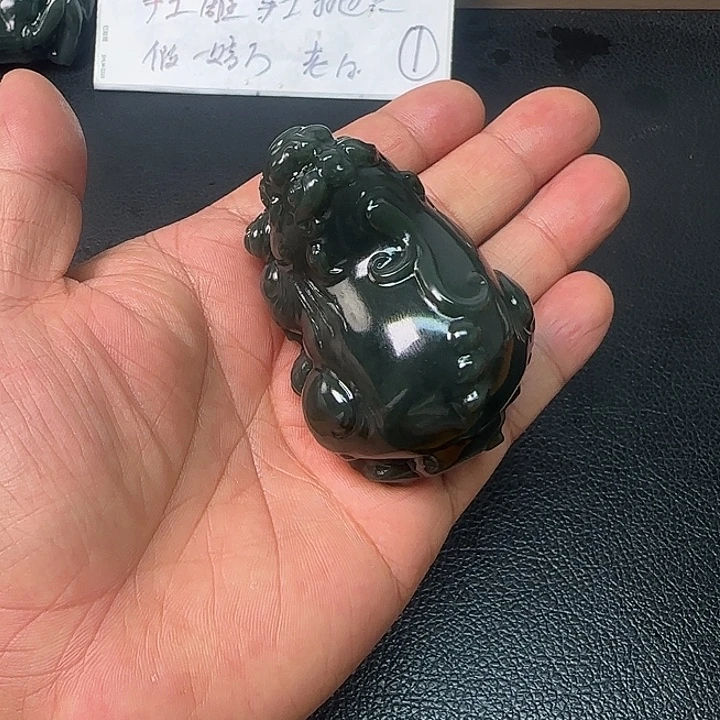 未镶嵌和田玉把件