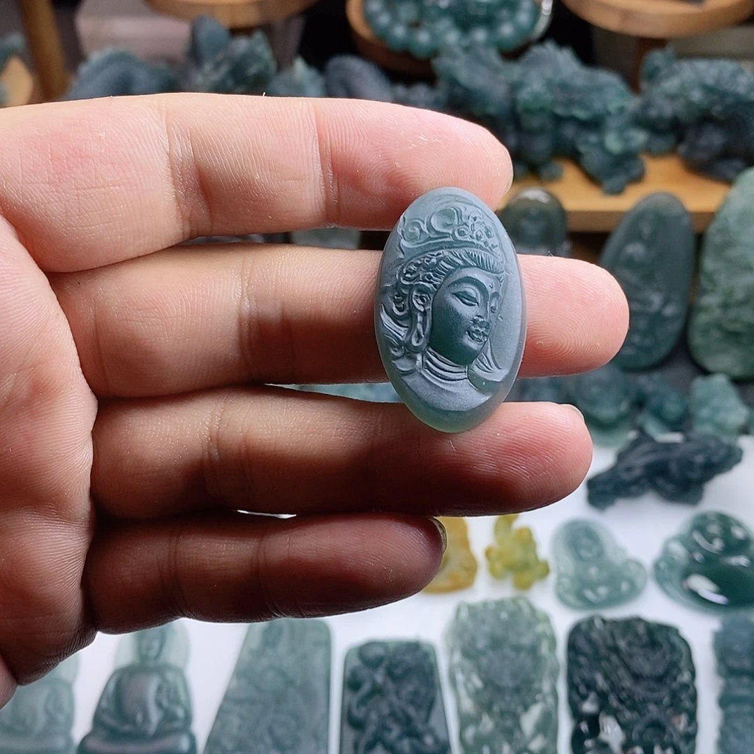 定制翡翠未镶嵌观音