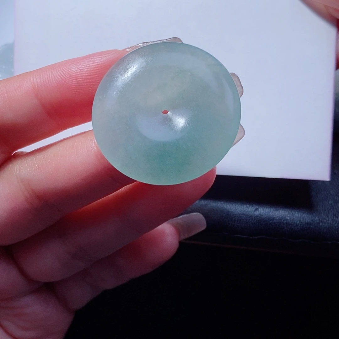 闪***电定制翡翠未镶嵌翡翠