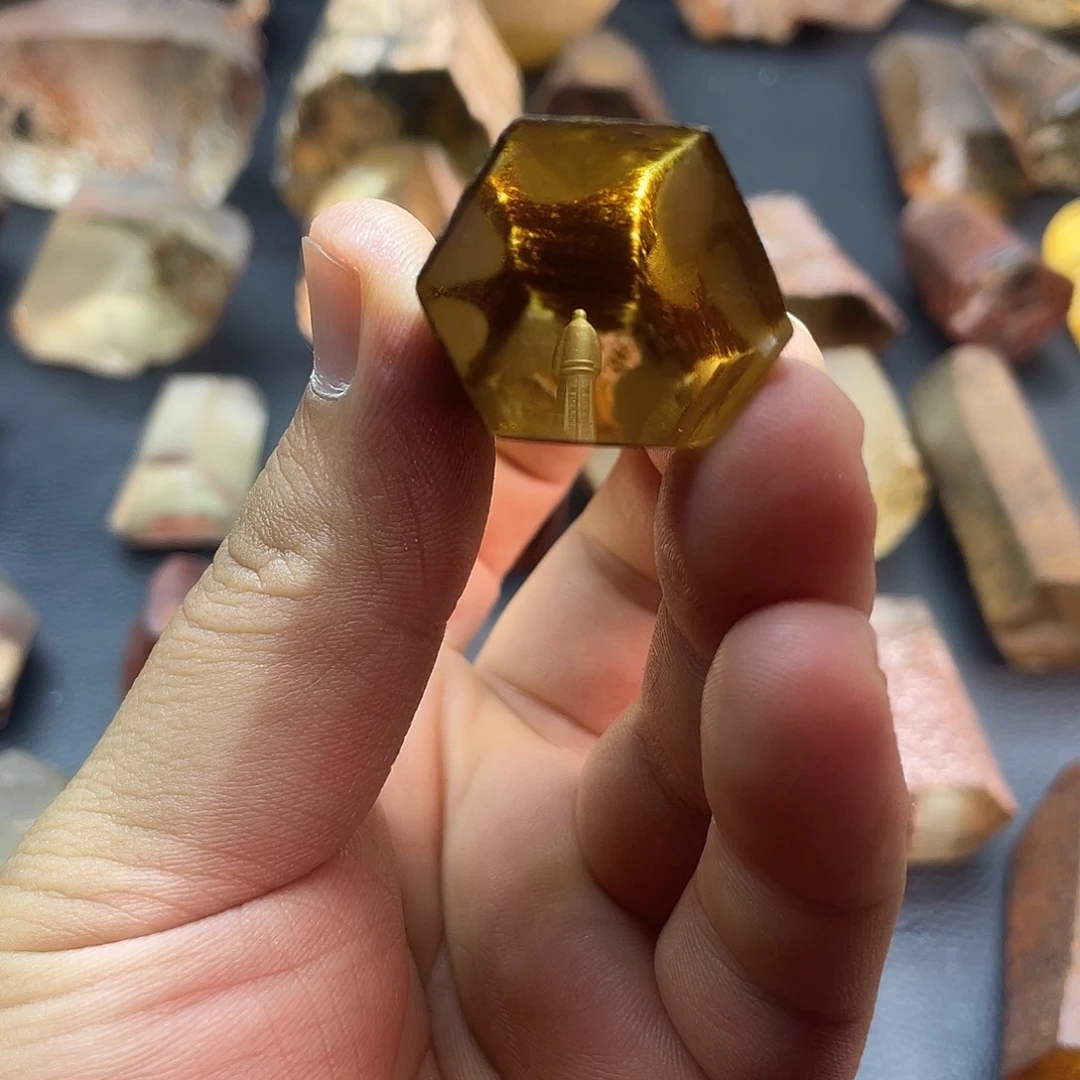 珠宝半成品水晶未镶嵌