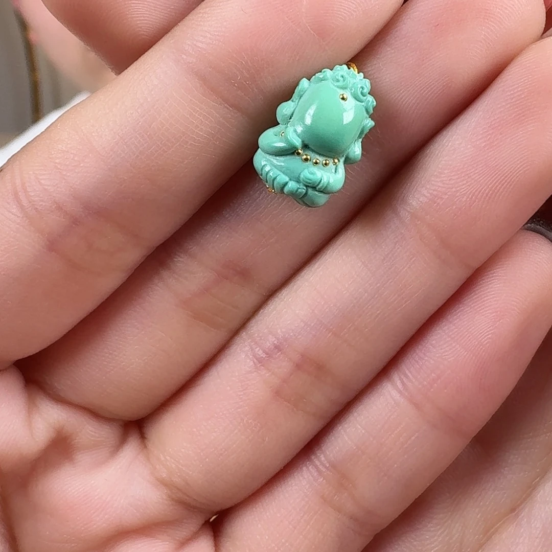 绿松石未镶嵌挂件