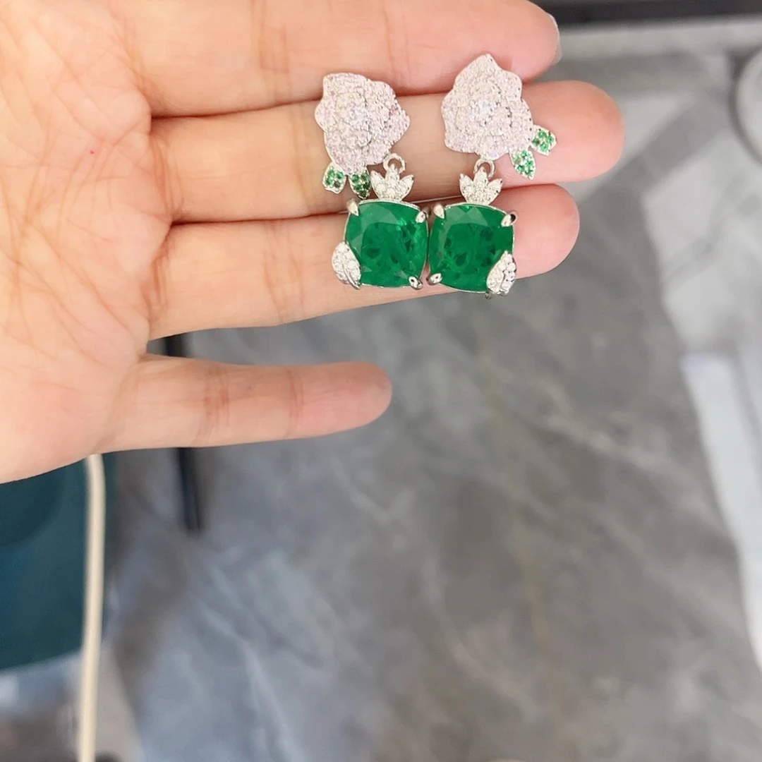 银S925镶嵌耳饰祖母绿