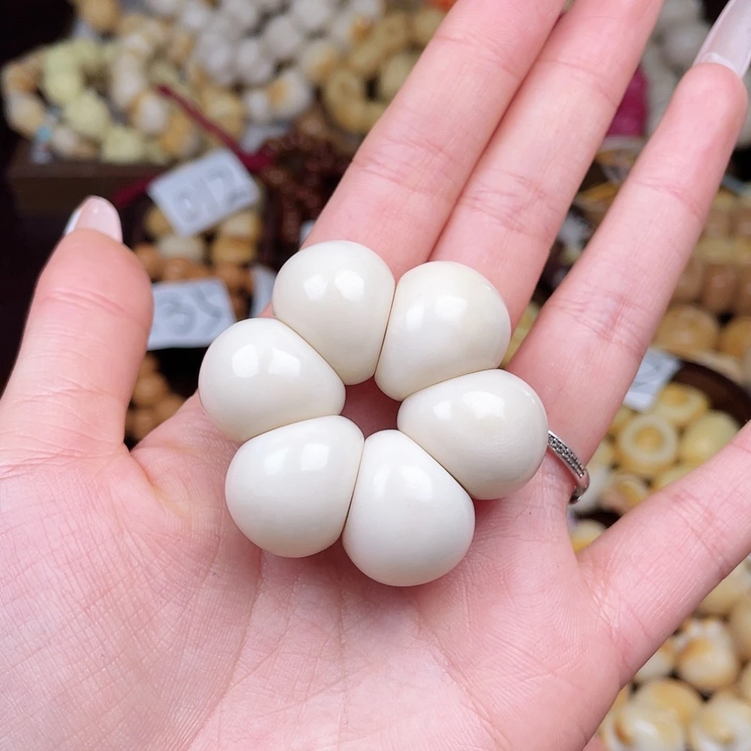 吊坠白玉菩提成品c