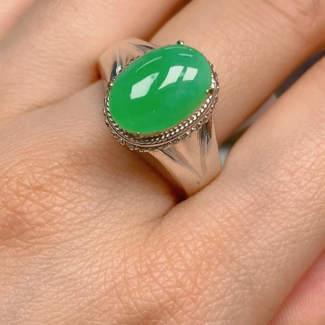 翡翠戒指未镶嵌翡翠