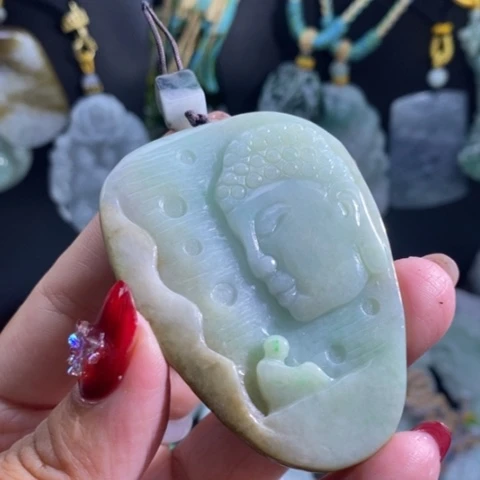 【闪购商品】颈饰未镶嵌翡翠佛