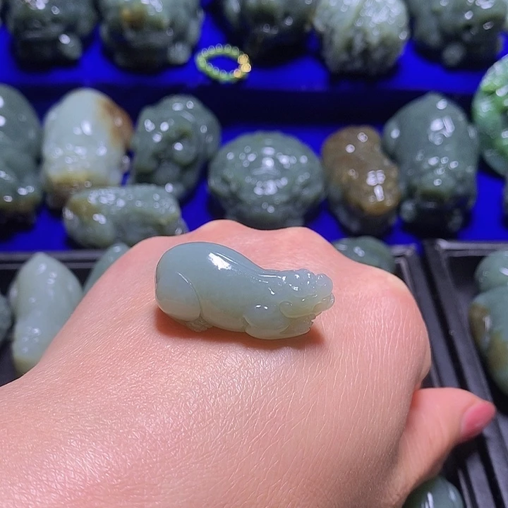 未镶嵌和田玉（糖玉）珠宝奇石