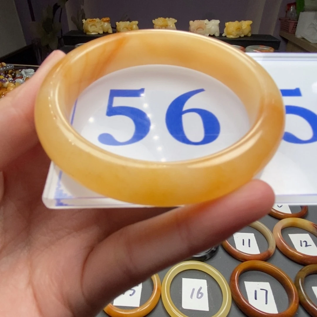 石英质玉（黄龙玉）手镯未镶嵌