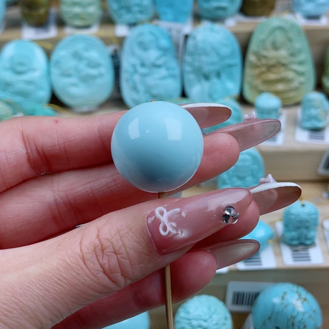 绿松石未镶嵌珠宝奇石