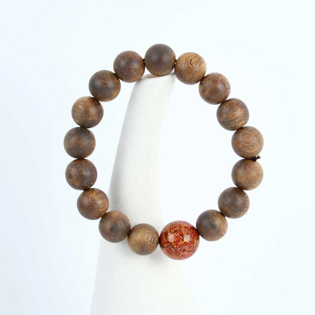 海南莺歌绿奇楠沉香DIY手串 多样性发其一