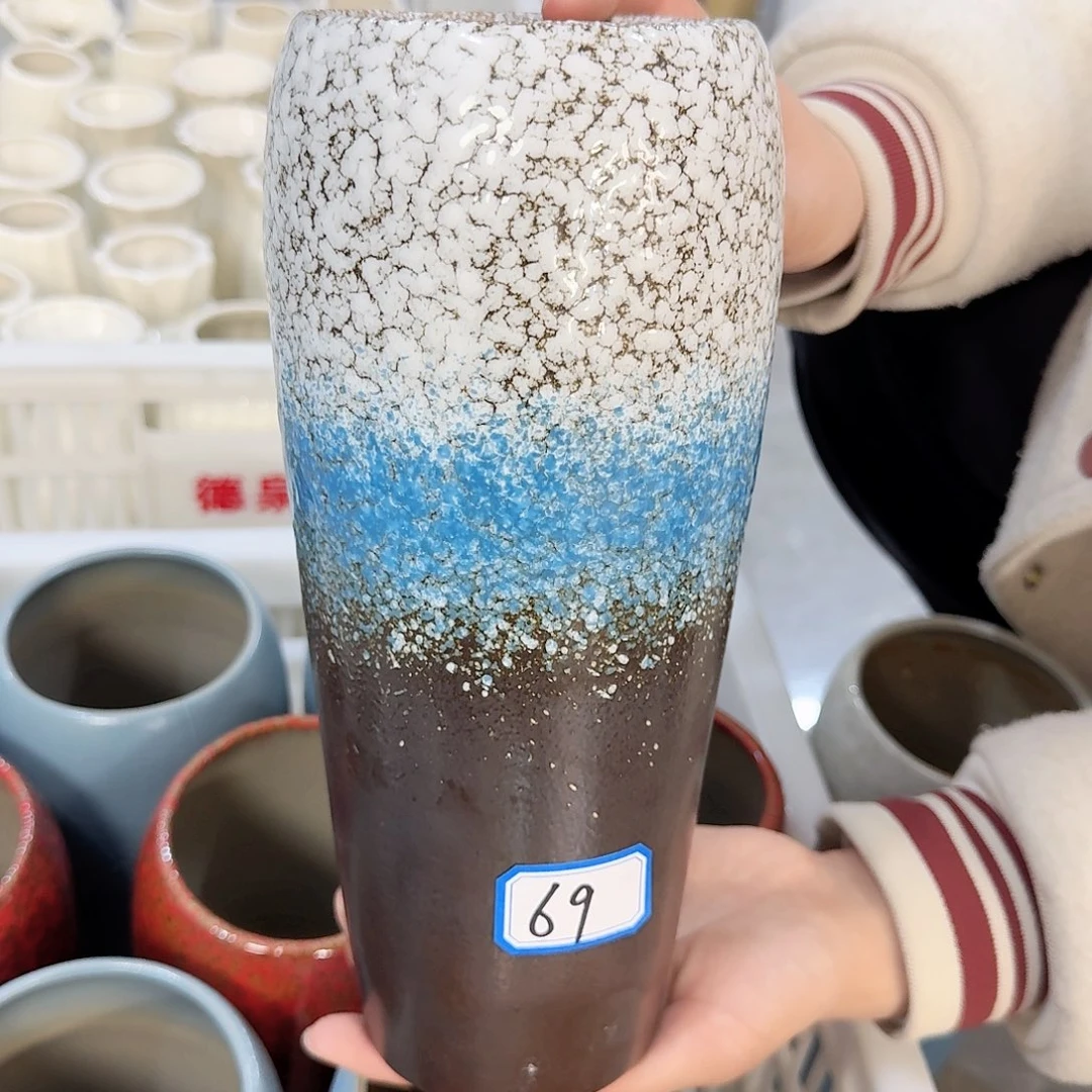 瓶69号复古陶瓷高25厘米微瑕一个