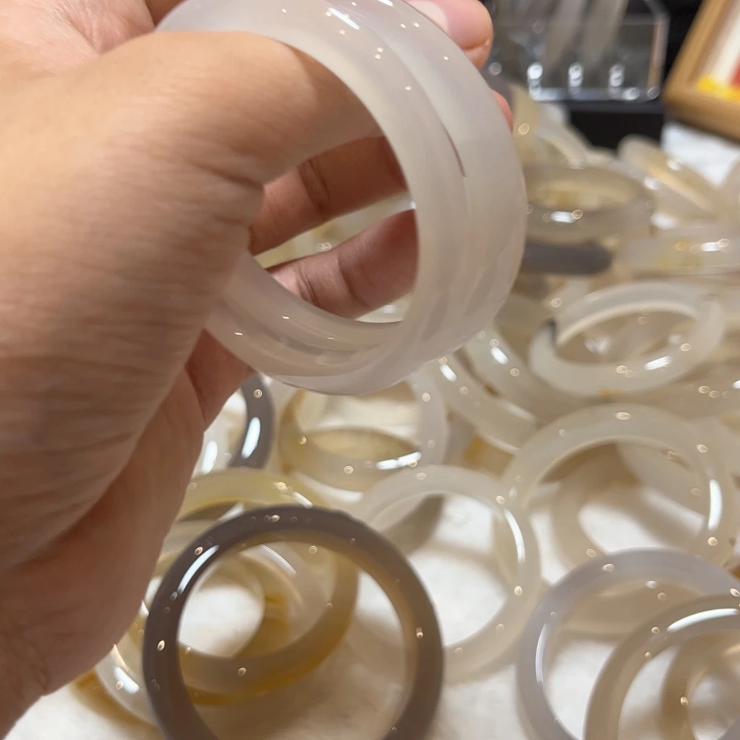 手镯玛瑙/玉髓合金张***室249