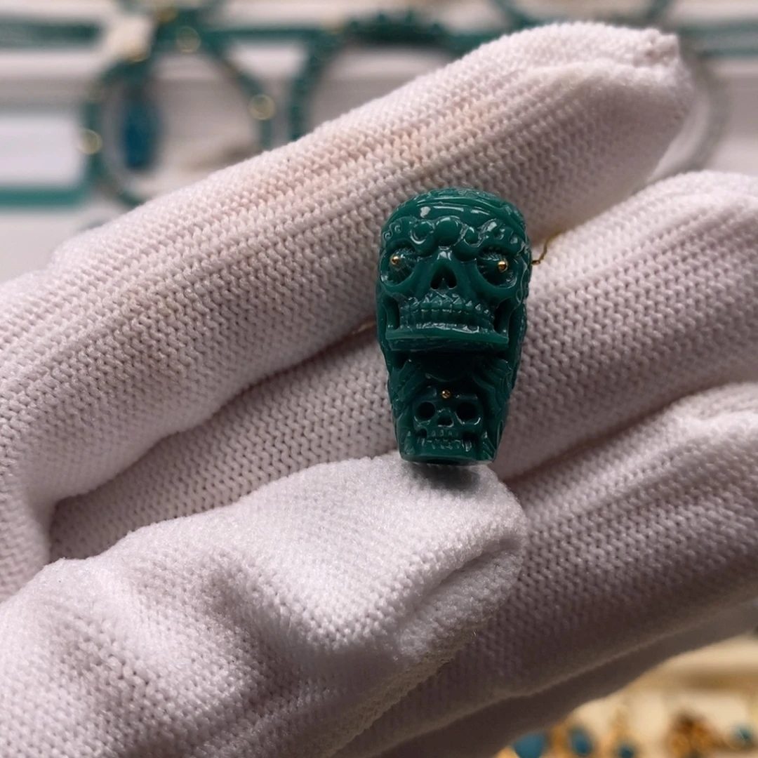 绿松石未镶嵌珠宝奇石刺骨三通11.6mm