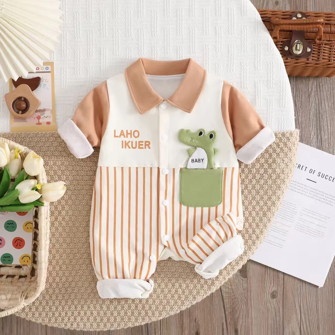 小奶龙幼儿哈衣B类韩系秋季背带春秋长爬婴儿爬服可爱风