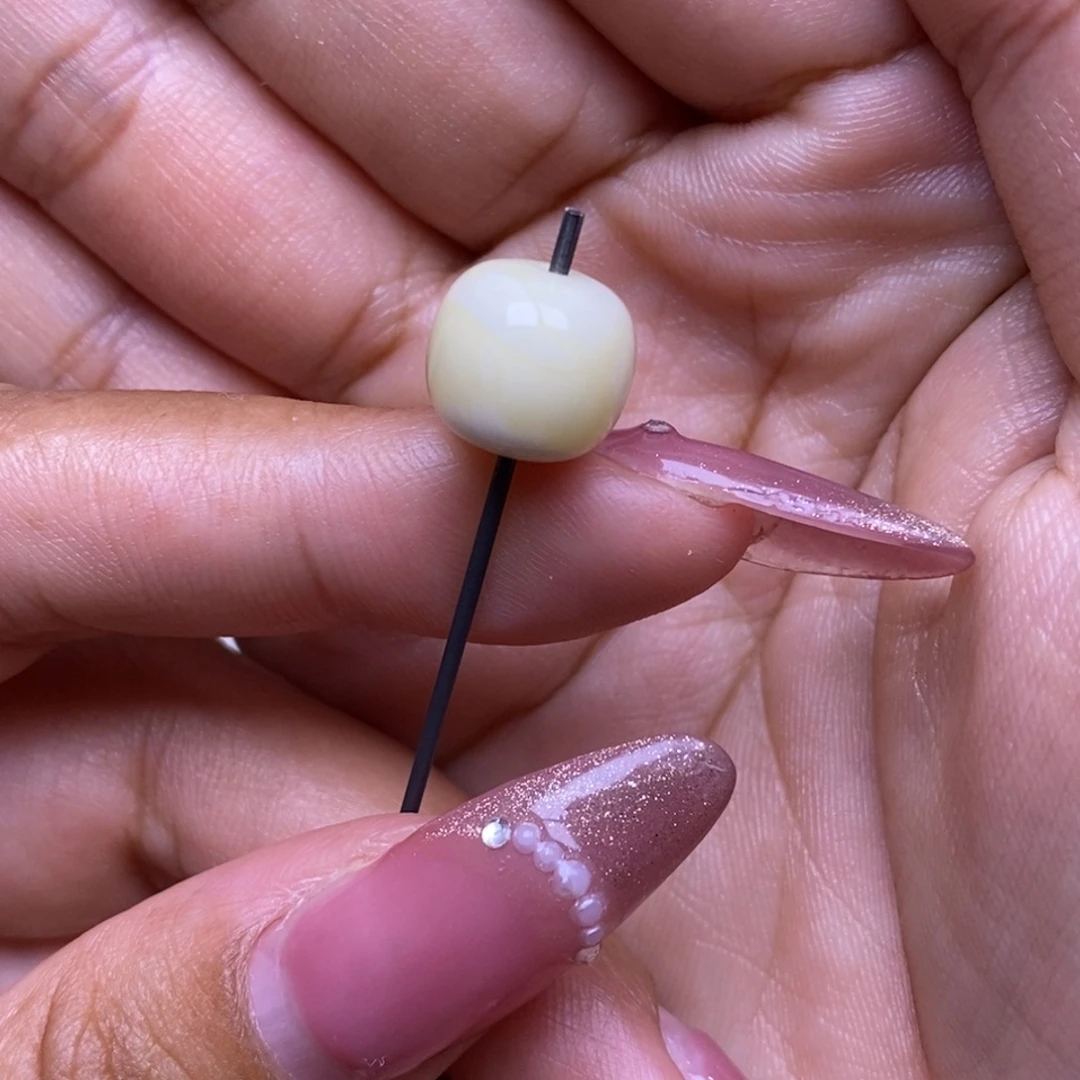 蜜蜡未镶嵌珠宝奇石浓白妖花11*10mm