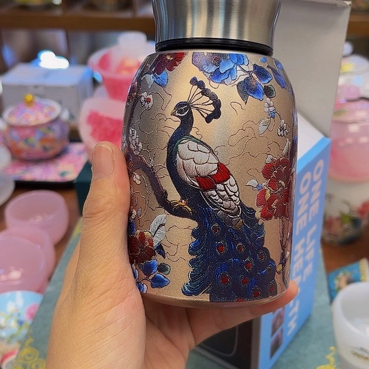 段泥茶杯吧啦吧拉吧拉的