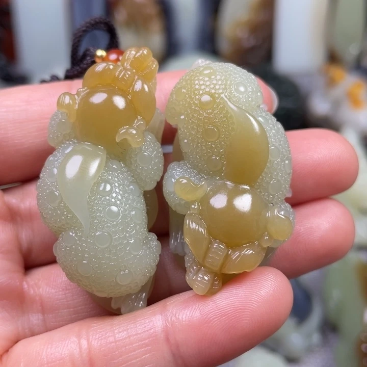 和田玉未镶嵌挂件