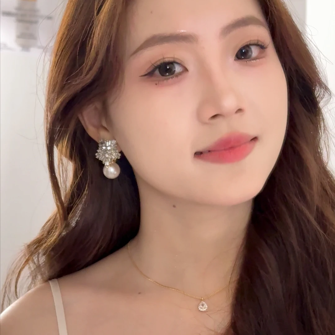 合金锆石耳饰 精致满钻雪花珍珠耳环小众设计高级感耳钉女耳饰