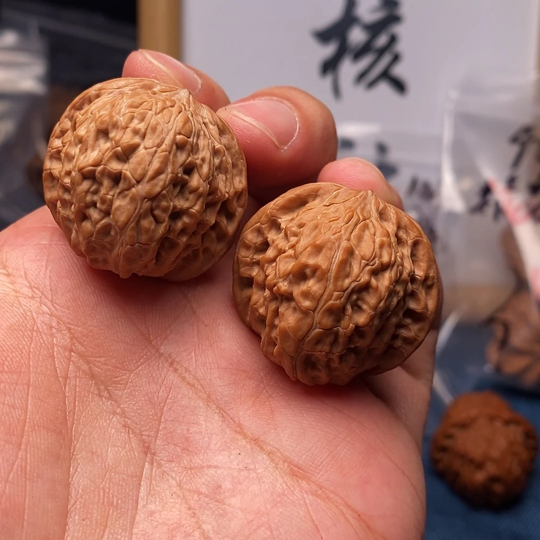 文玩核桃吊坠磨盘