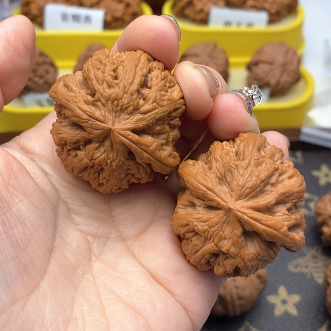 ^***^把件文玩核桃680号粗筋