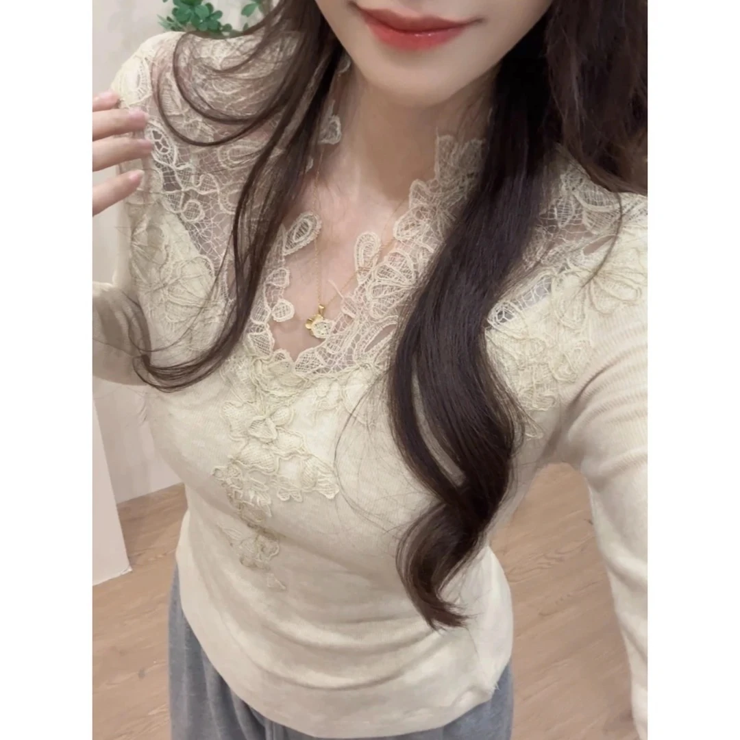 【SuSuqueen】温柔风蕾丝德绒V领修身叠穿针织长袖上衣