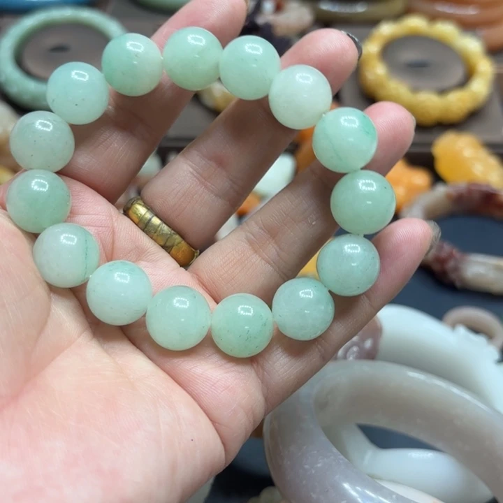 石英质玉未镶嵌手镯