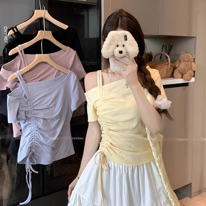 大码胖mm设计感斜领露肩抽绳上衣女夏季新款小众别致收腰显瘦T恤