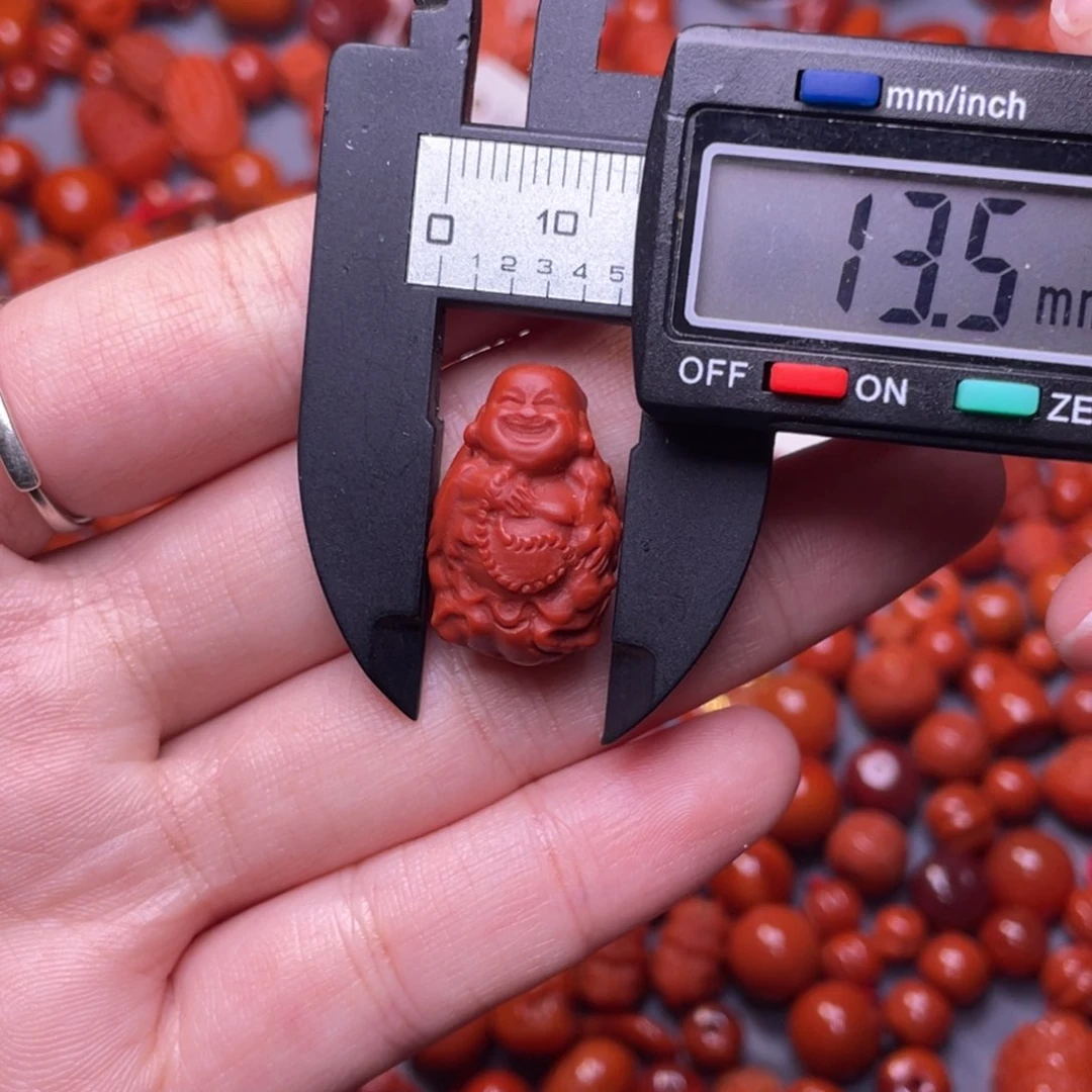 南红玛瑙配饰未镶嵌