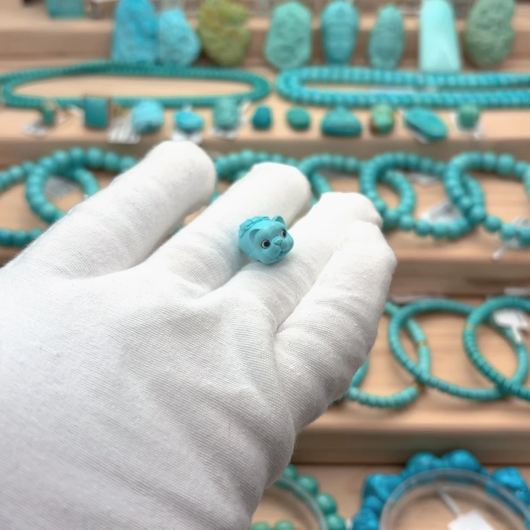 绿松石未镶嵌珠宝奇石