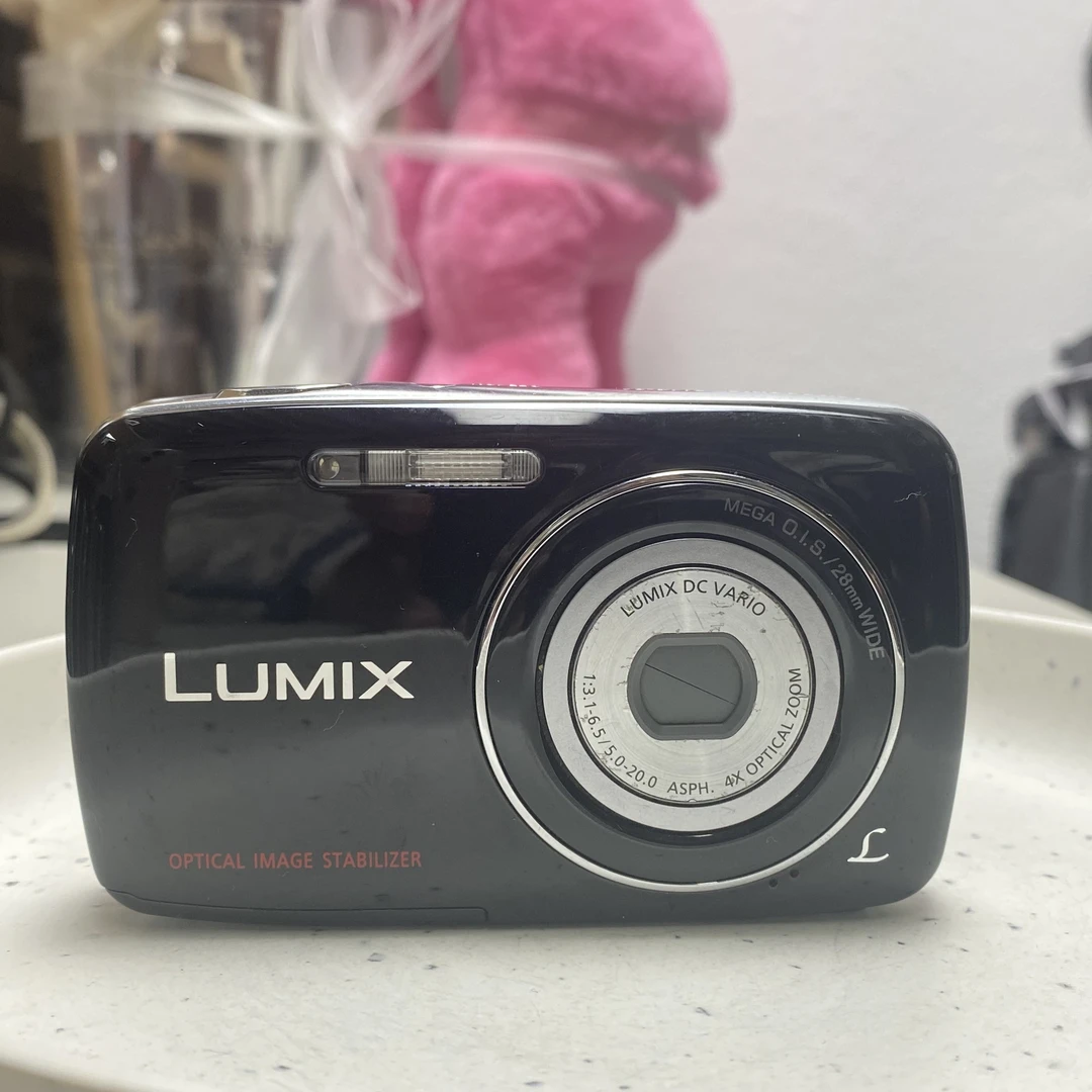 9新 Panasonic/松下 松下S1徕卡镜头1200万像素4倍变焦数码ccd
