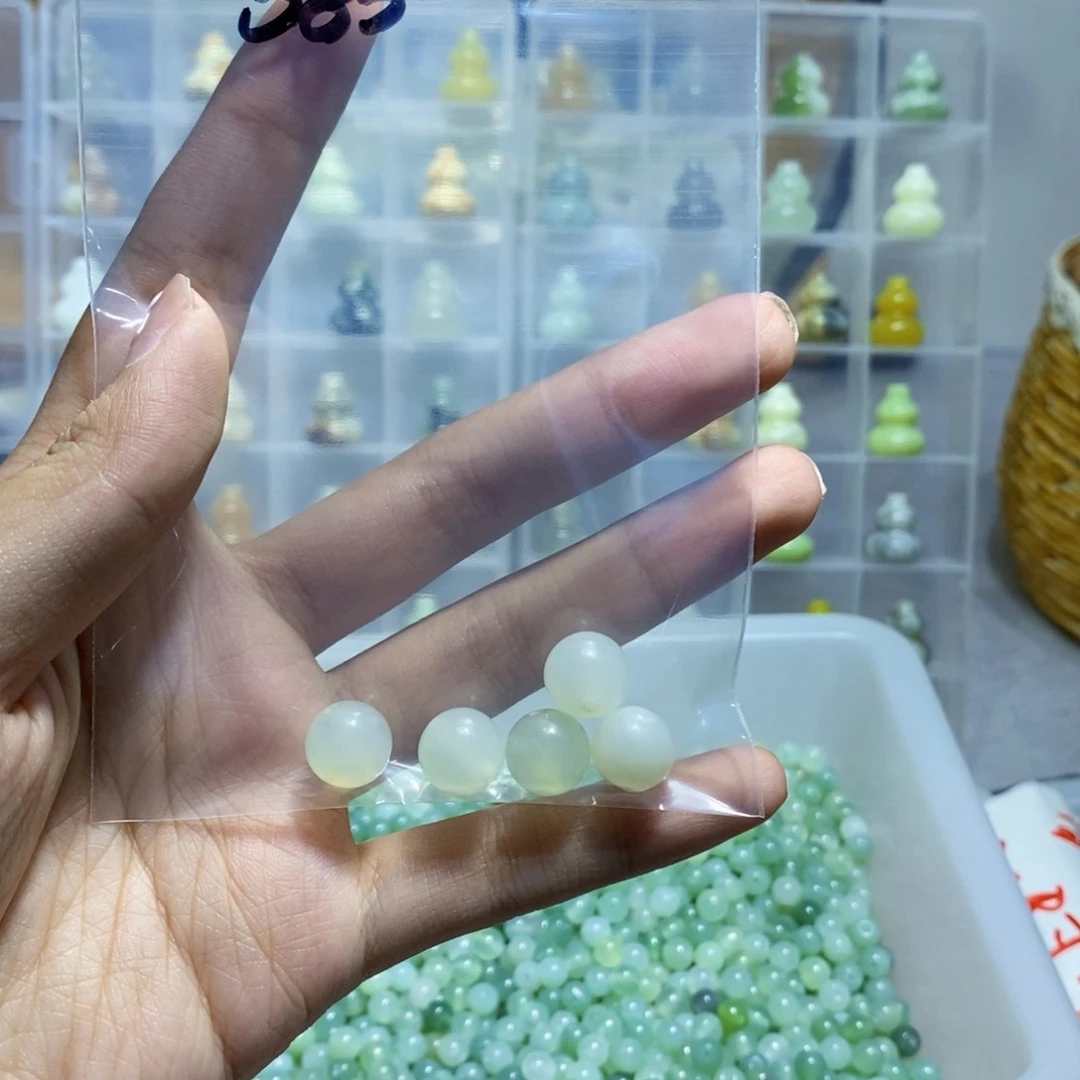 未镶嵌蛇纹石玉585