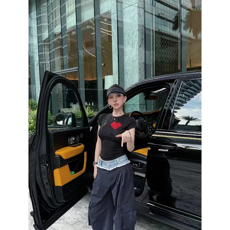 lele 夏季爱心字母烫钻原创设计款显瘦短袖T恤 2506145TX