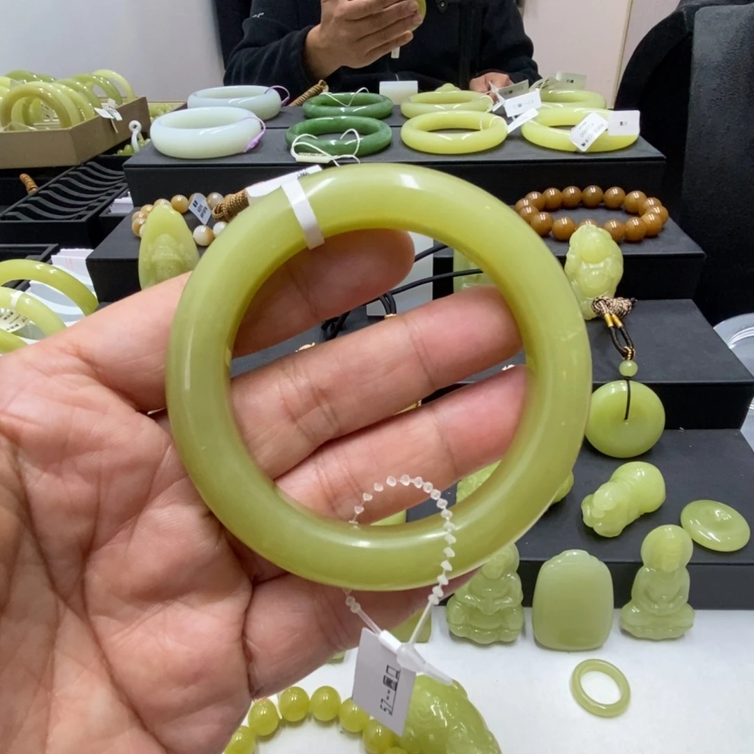 未镶嵌手链和田玉