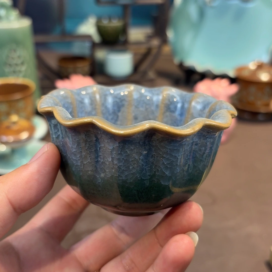 杯龙泉青瓷茶具微瑕