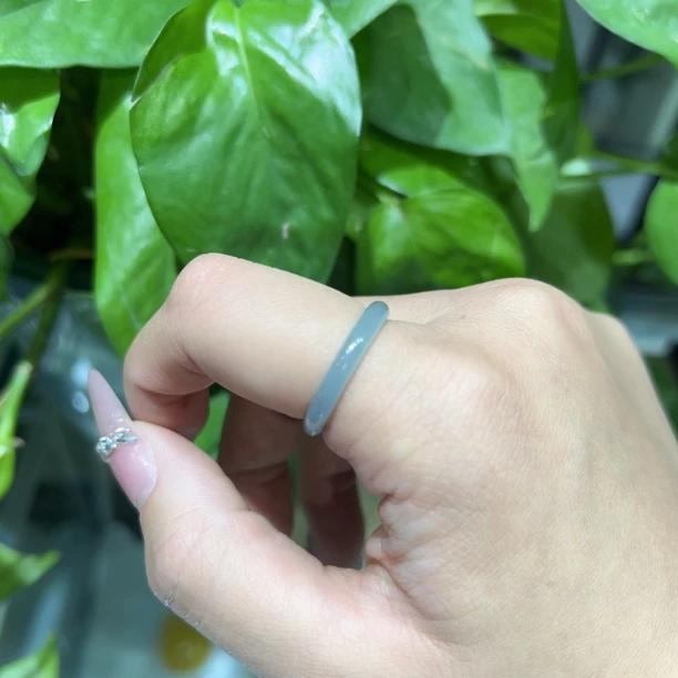 窄条冰蓝水翡翠戒圈时尚大气-多样性发一