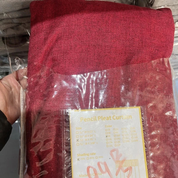 99号 挂钩款 枣红色单片约130×240人字纹9C外贸窗帘 发1对
