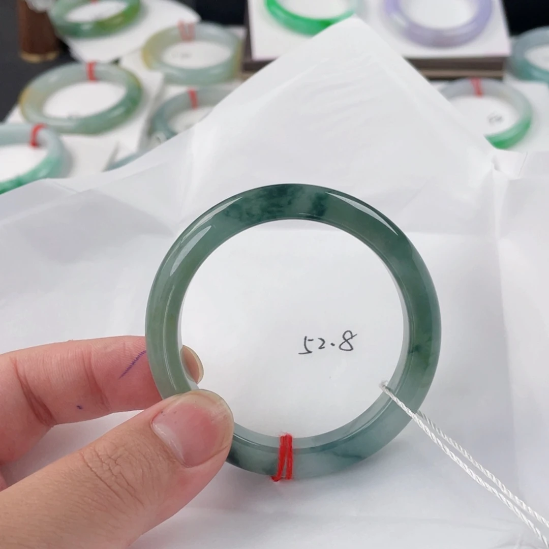 翡翠手镯未镶嵌52.8正圈