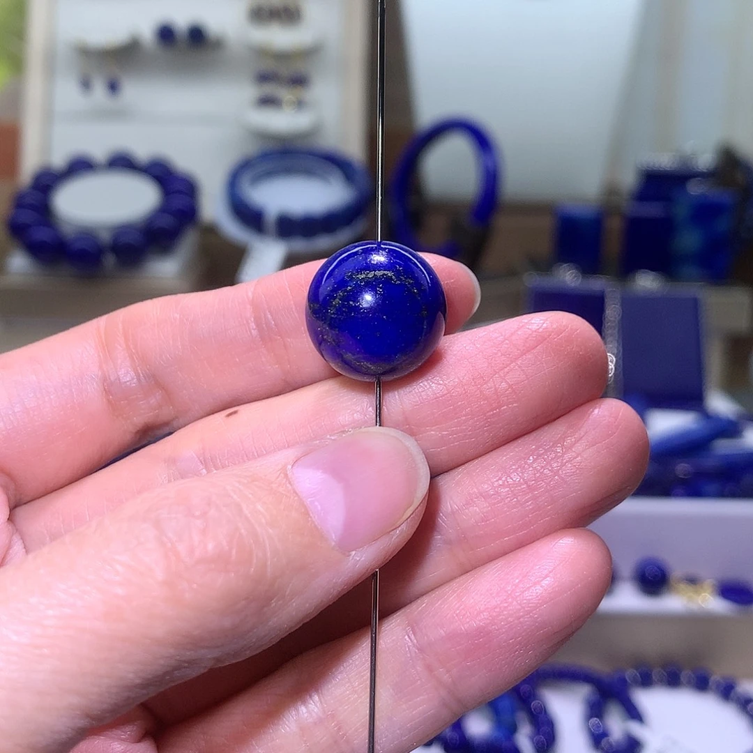 青金石未镶嵌天然原矿单珠16.2m