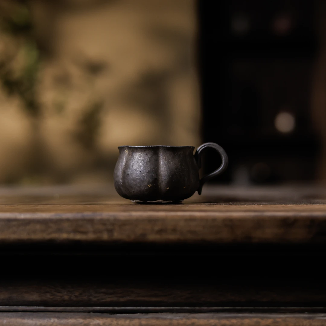 陨铁釉-柿子杯-120ml（Q8189）