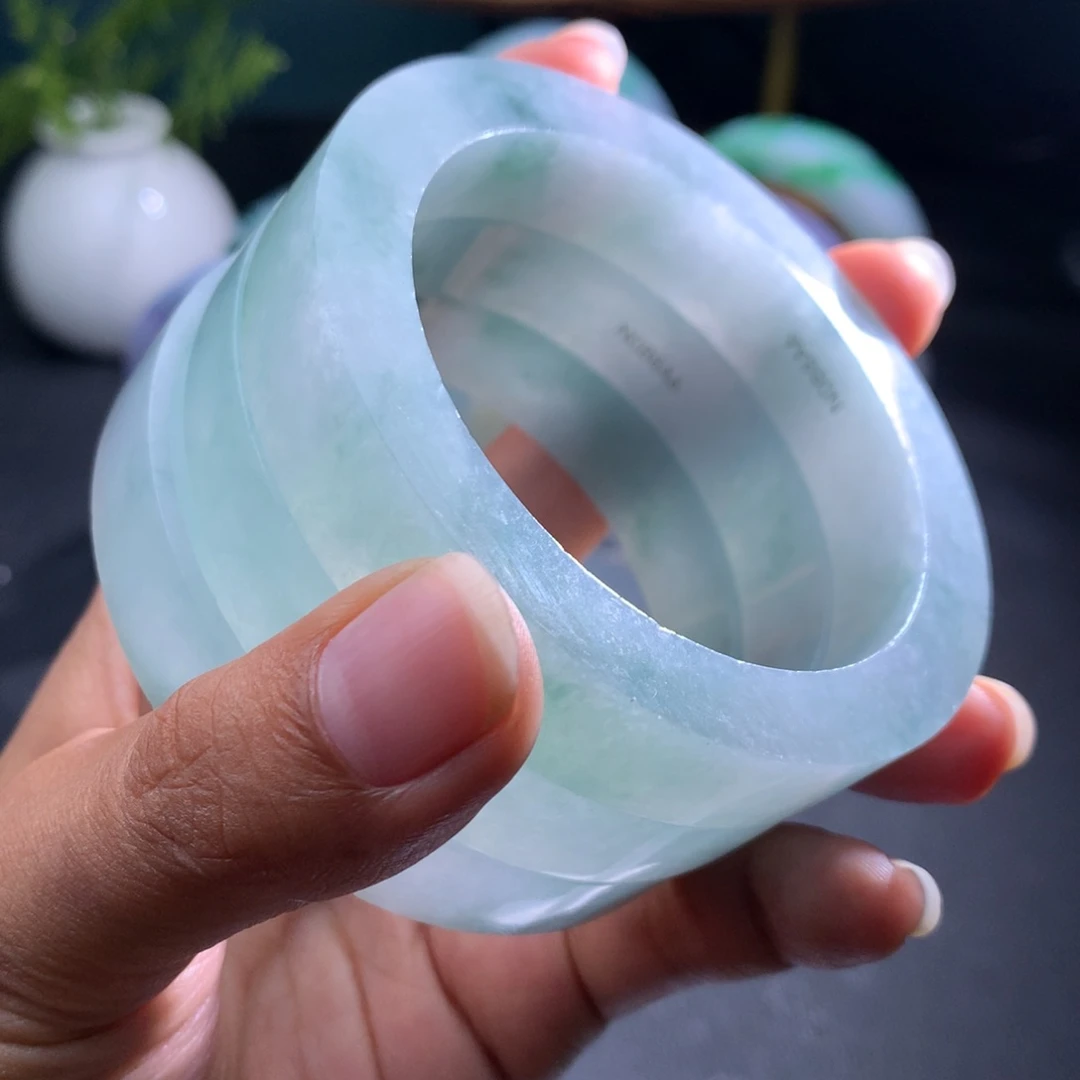 定制翡翠翡翠手镯未镶嵌