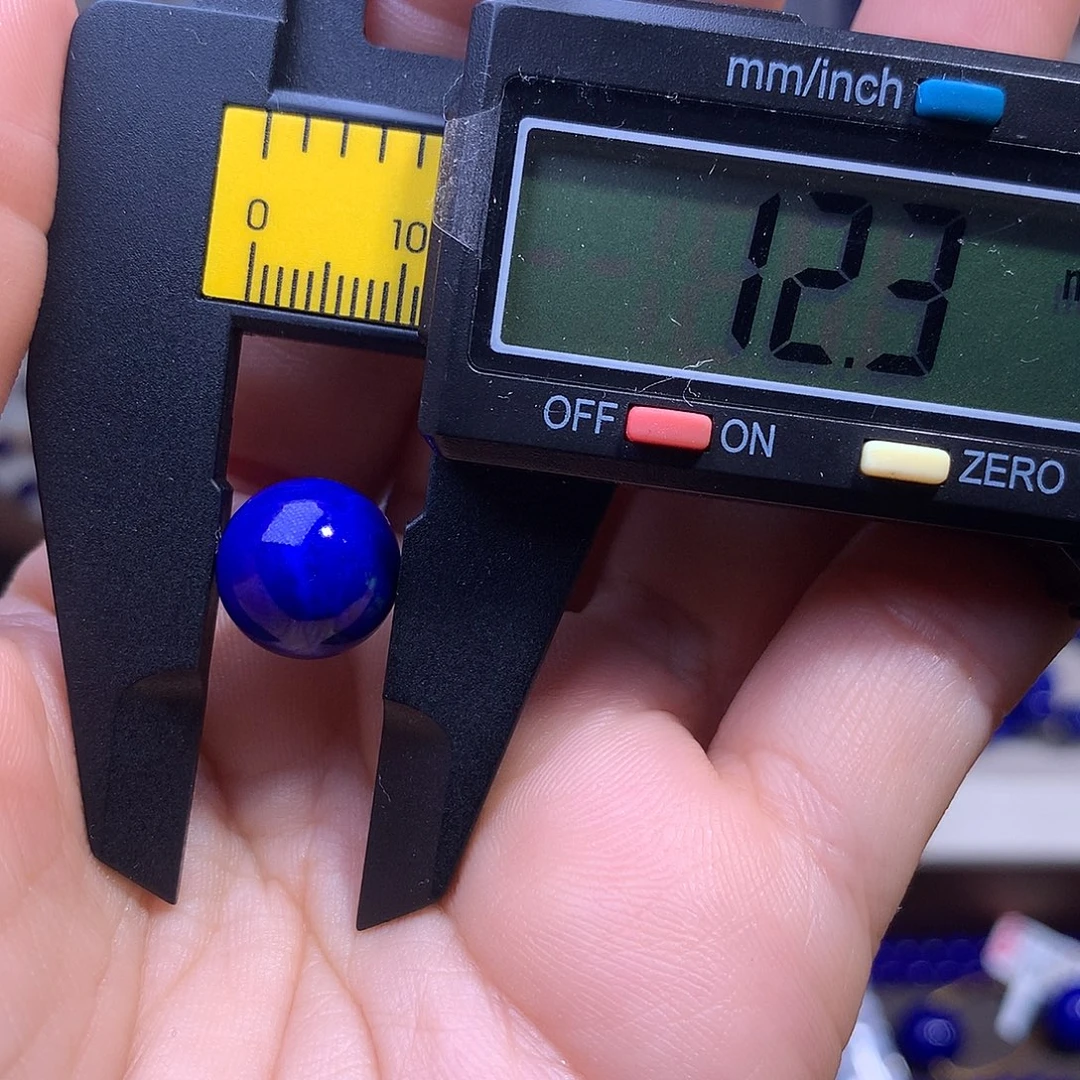 青金石未镶嵌精品