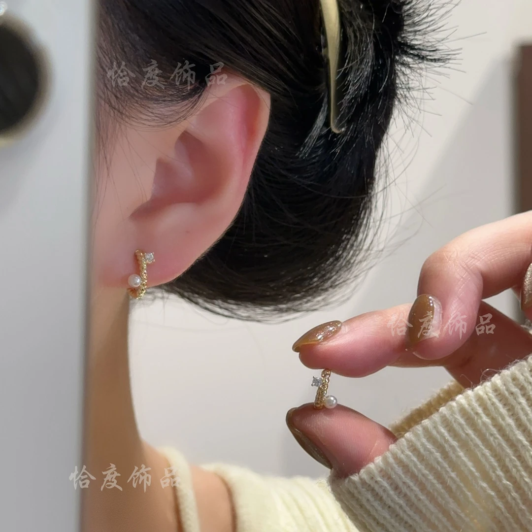 【恰度】金色小巧麻花锆石珠珠耳扣