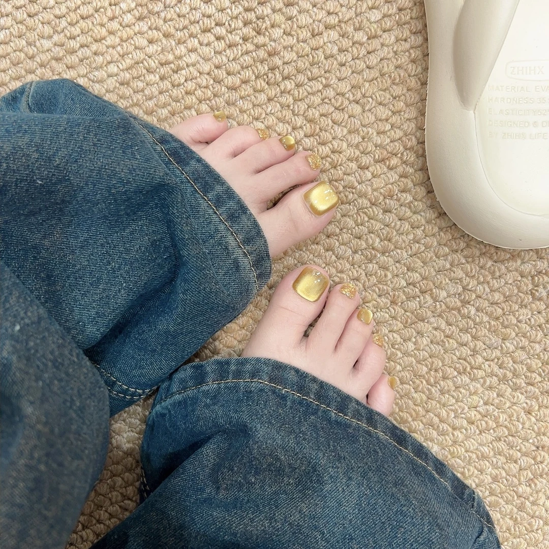【双色金盏花】戴妮娜新款2025网红爆款春夏显白玻璃珠猫眼美甲店