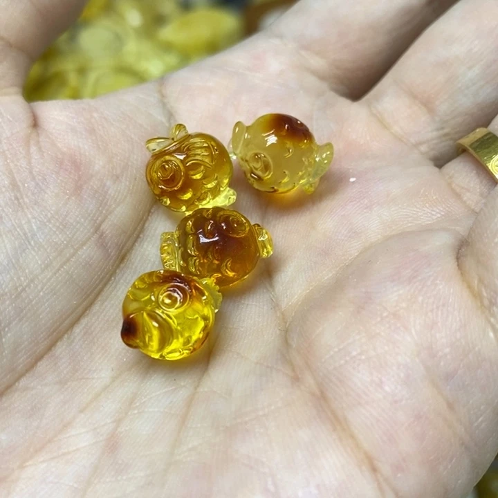 蜜蜡未镶嵌裸石多样性发货其一