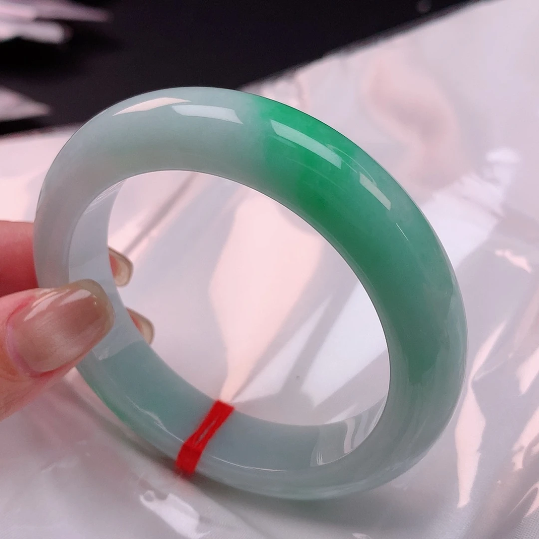 【闪购商品】未镶嵌手镯翡翠56