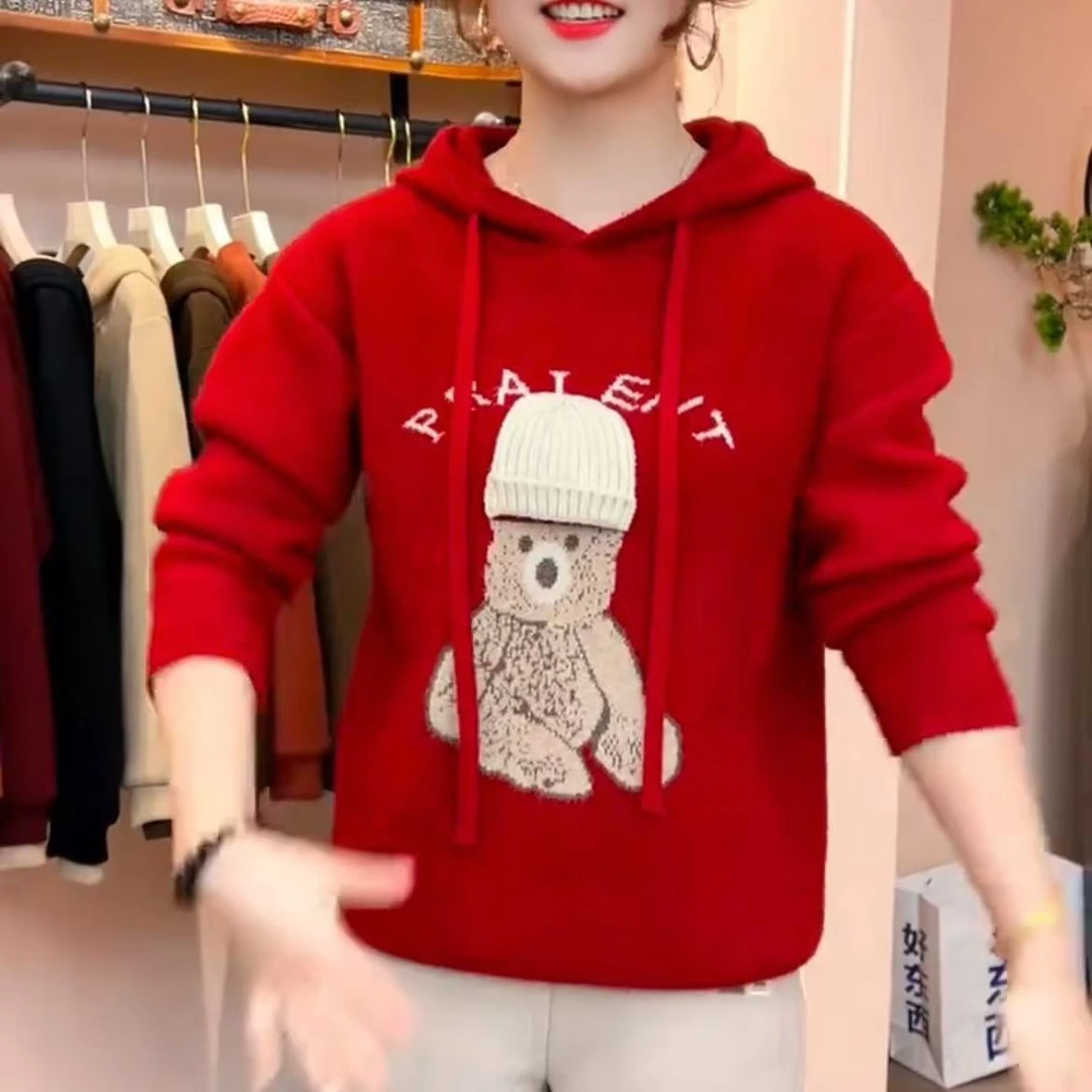 新年款女士时尚洋气秋冬爱心保暖百搭休闲加厚针织喜庆连帽毛衣